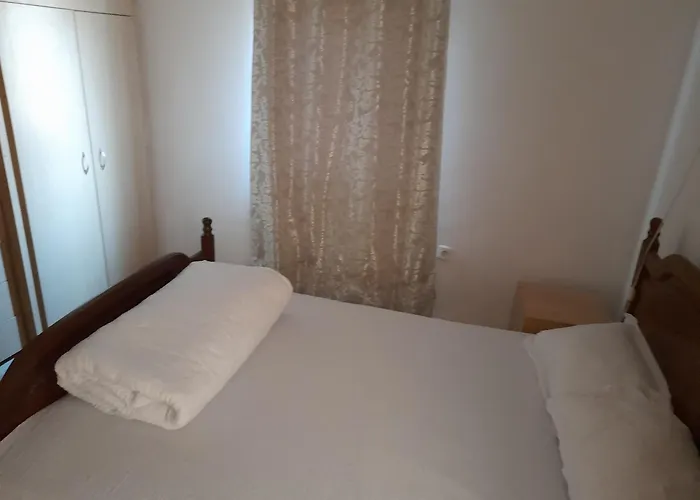Garsoniera Sic Zona Terapia Zona Linistita La Casa Cu Parcare